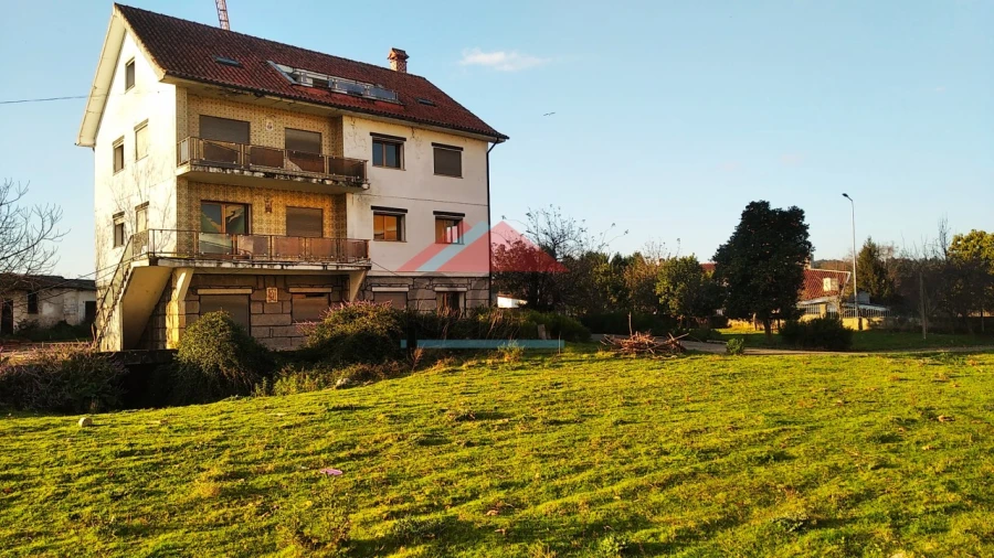 Terreno para Venda em Mazedo e Cortes Foto 4
