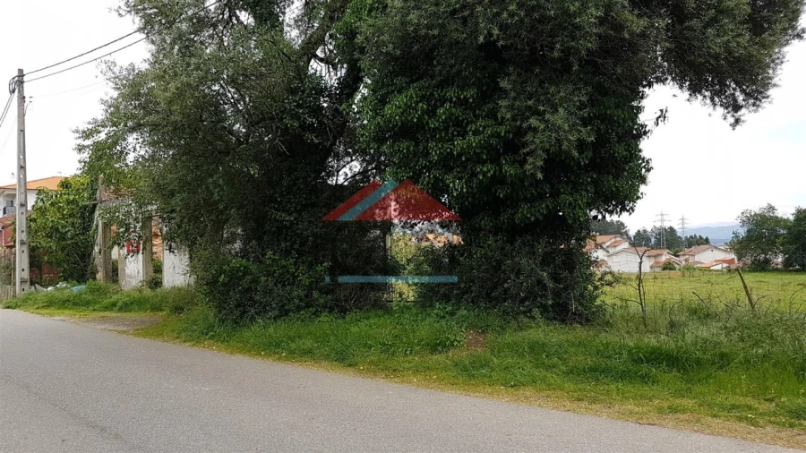 Terreno para Venda em Valença, Cristelo Covo e Arão Foto 5