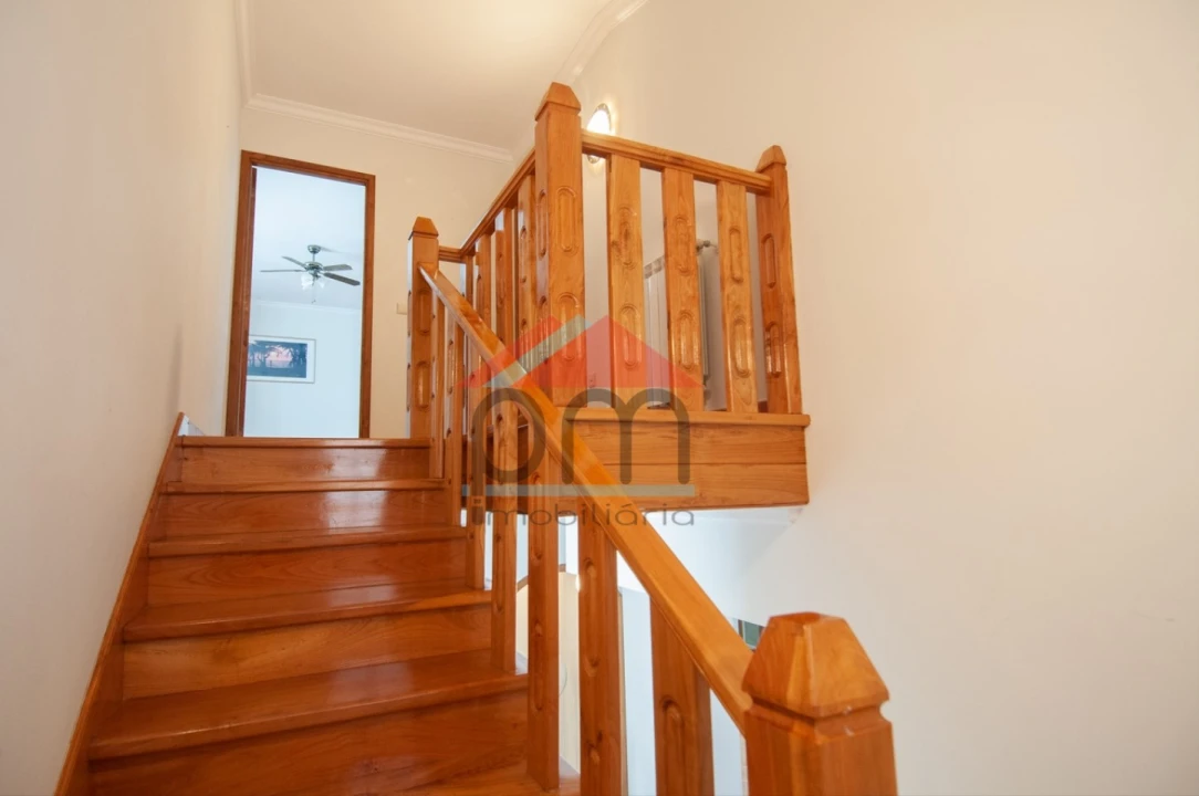 Moradia T4 para Venda em Longos Vales Foto 12