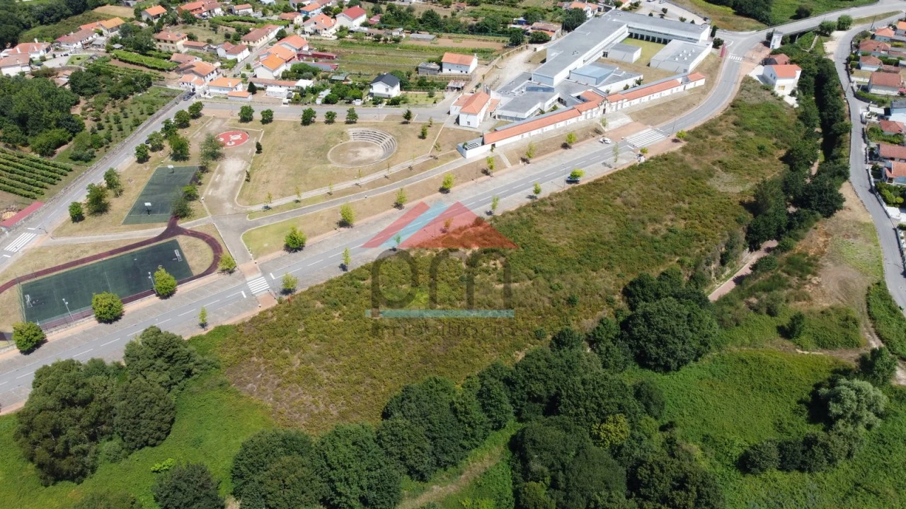 Terreno para Venda em Valença, Cristelo Covo e Arão Foto 5