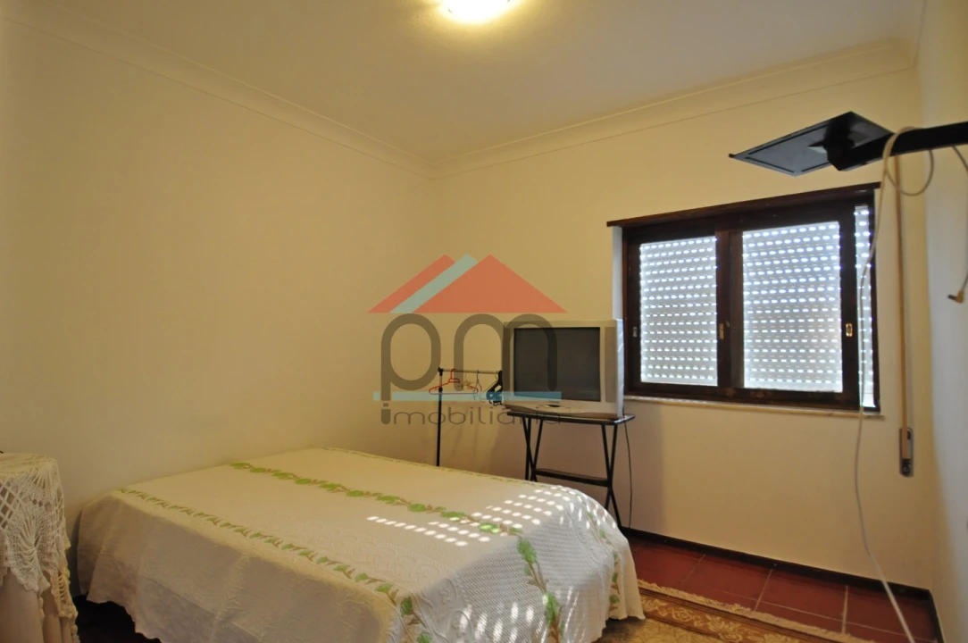 Moradia T5 para Venda em Mazedo e Cortes Foto 17