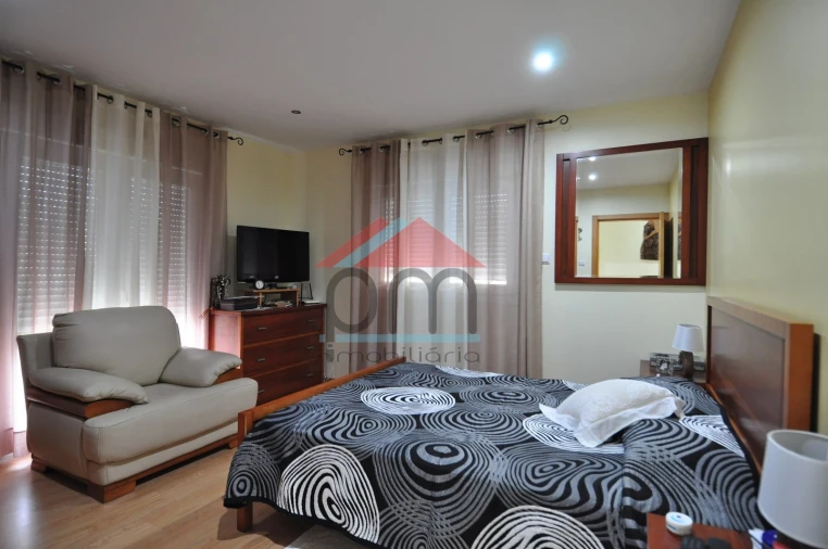 Moradia T5 para Venda em Mazedo e Cortes Foto 6