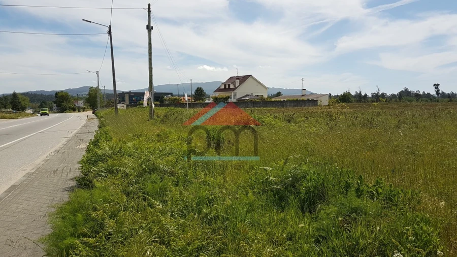 Terreno para Venda em Valença, Cristelo Covo e Arão Foto 1