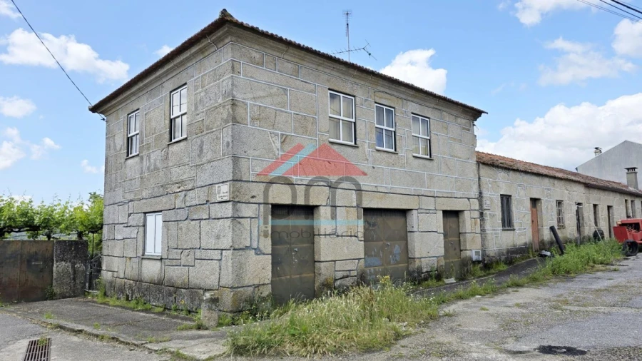 Moradia T2 para Venda em Ceivães e Badim Foto 1