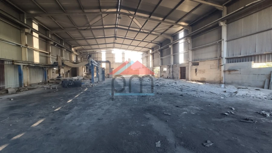 Armazém para Venda em Merufe