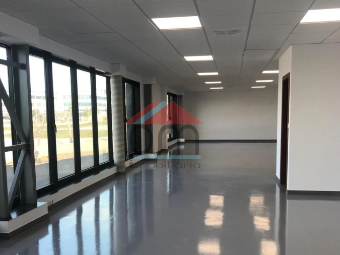 Armazém para Arrendamento em Gandra e Taião Foto 4