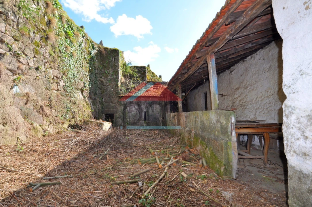 Moradia T3 para Venda em Tangil Foto 5