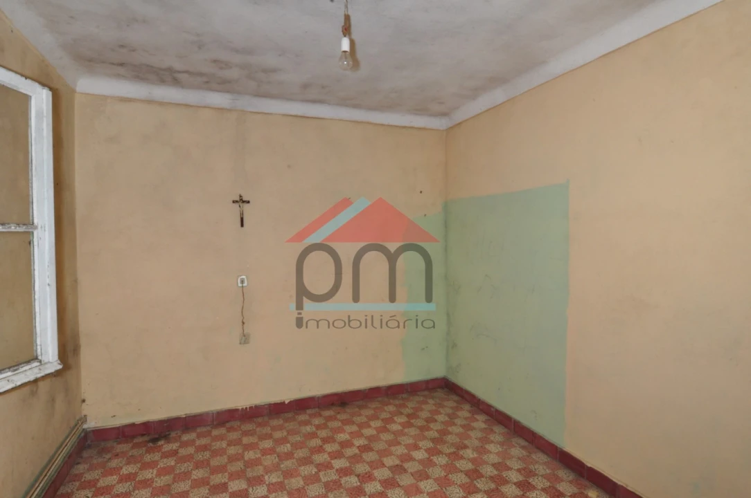 Moradia T3 para Venda em Riba de Mouro Foto 15