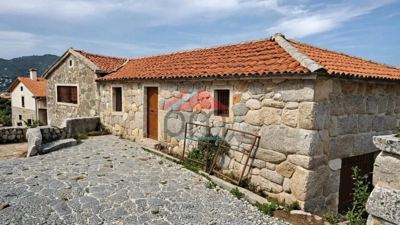 Moradia T2 para Venda em Merufe Foto 1