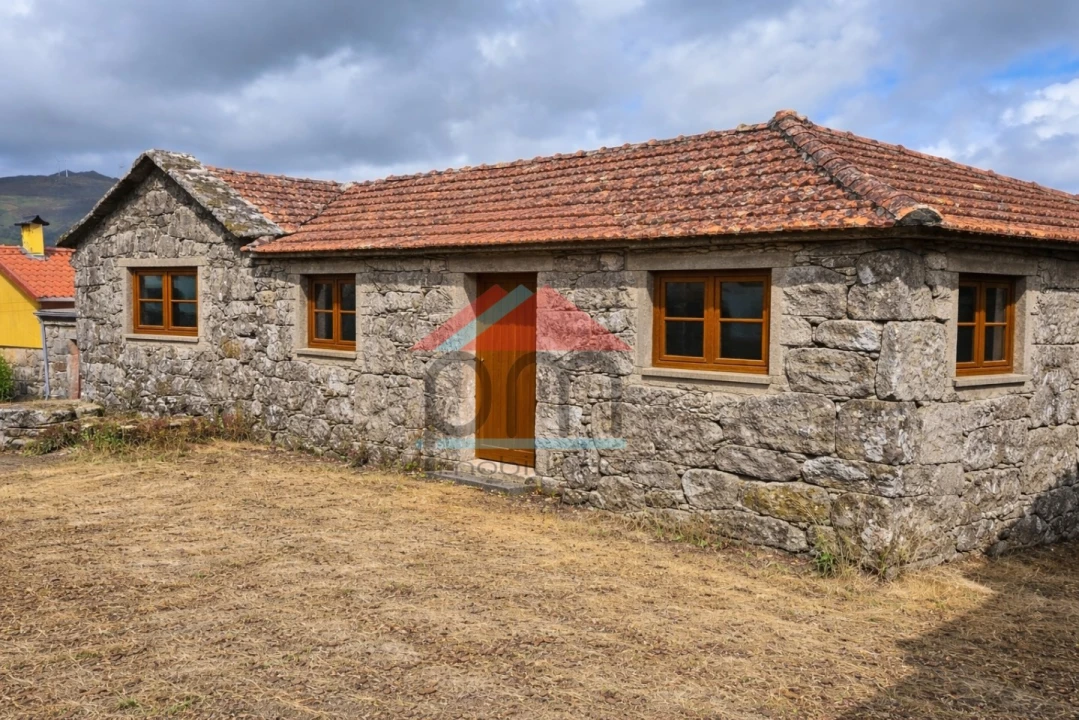 Moradia T2 para Venda em Merufe Foto 5