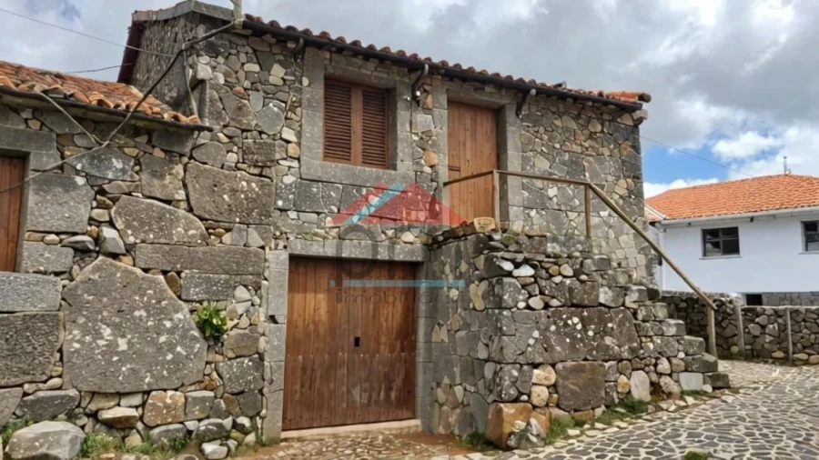 Moradia T2 para Venda em Merufe Foto 3