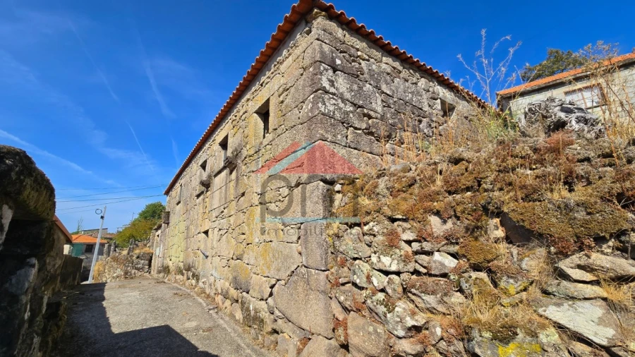 Moradia T2 para Venda em Merufe Foto 3