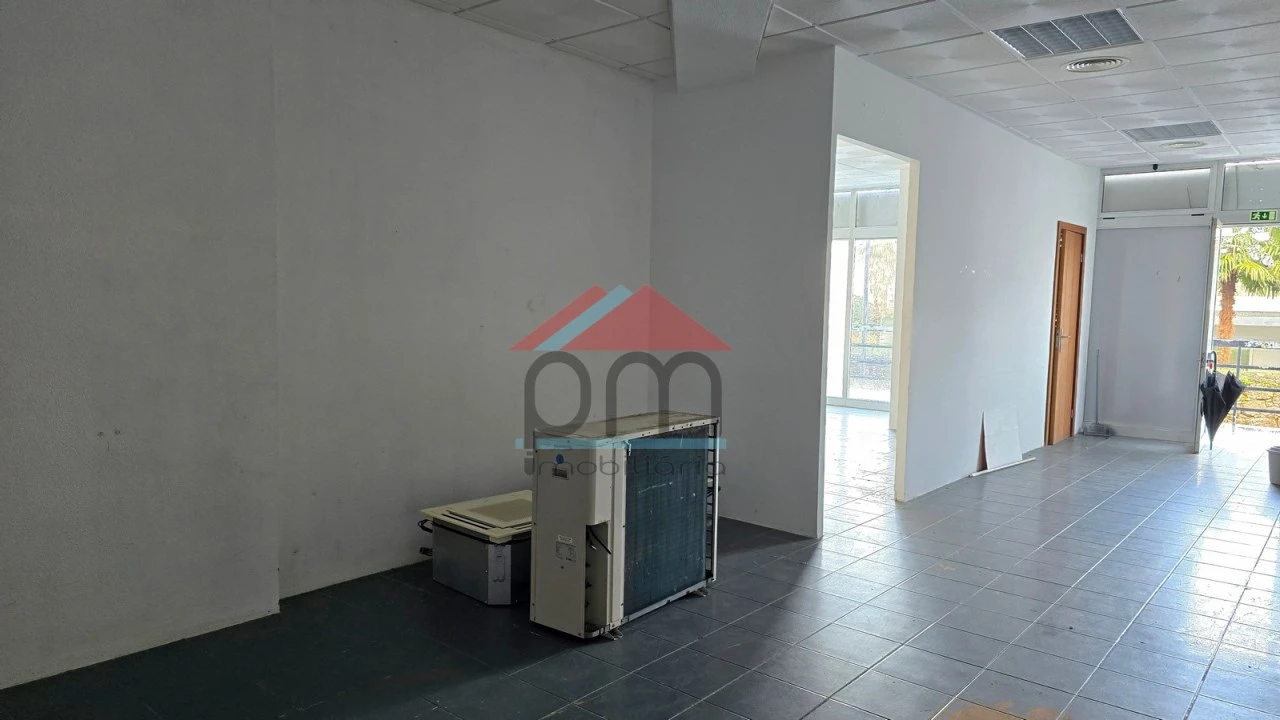 Loja para Venda em Monção e Troviscoso Foto 5