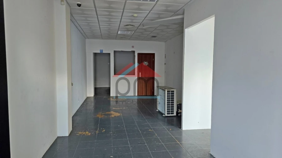 Loja para Venda em Monção e Troviscoso Foto 3