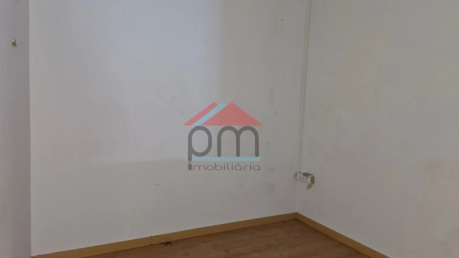 Loja para Venda em Monção e Troviscoso Foto 4