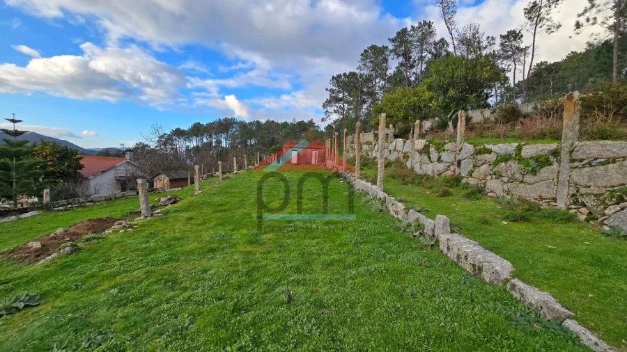 Moradia T3 para Venda em Boivão Foto 15