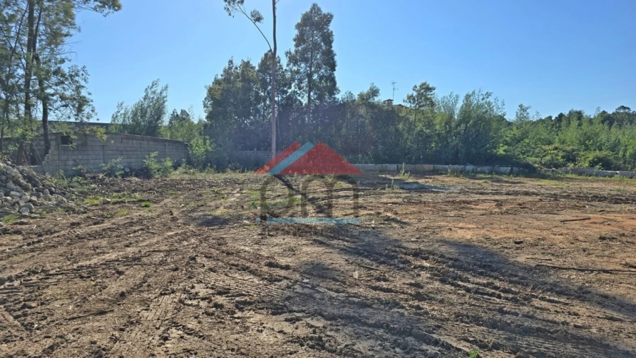 Terreno para Venda em Mazedo e Cortes Foto 3