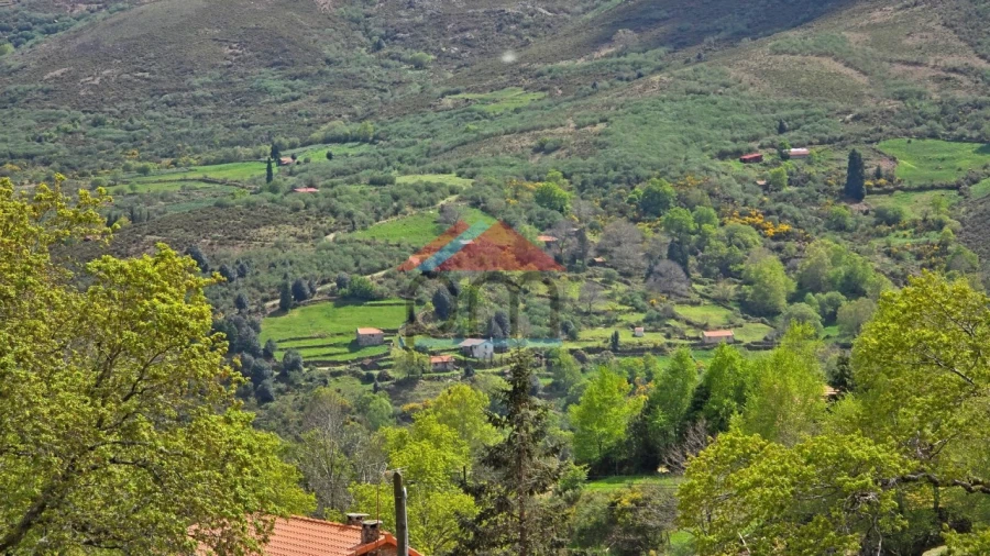 Terreno para Venda em Riba de Mouro Foto 26