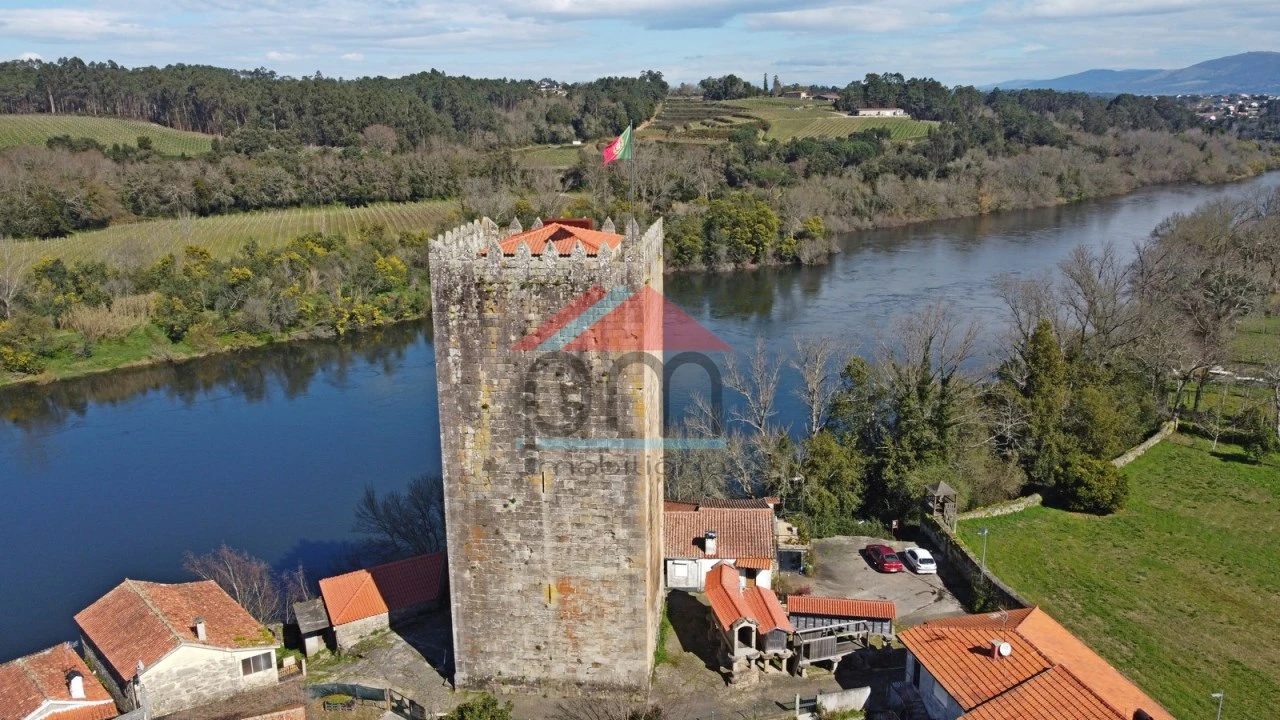 Moradia T4 para Venda em Troporiz e Lapela Foto 27