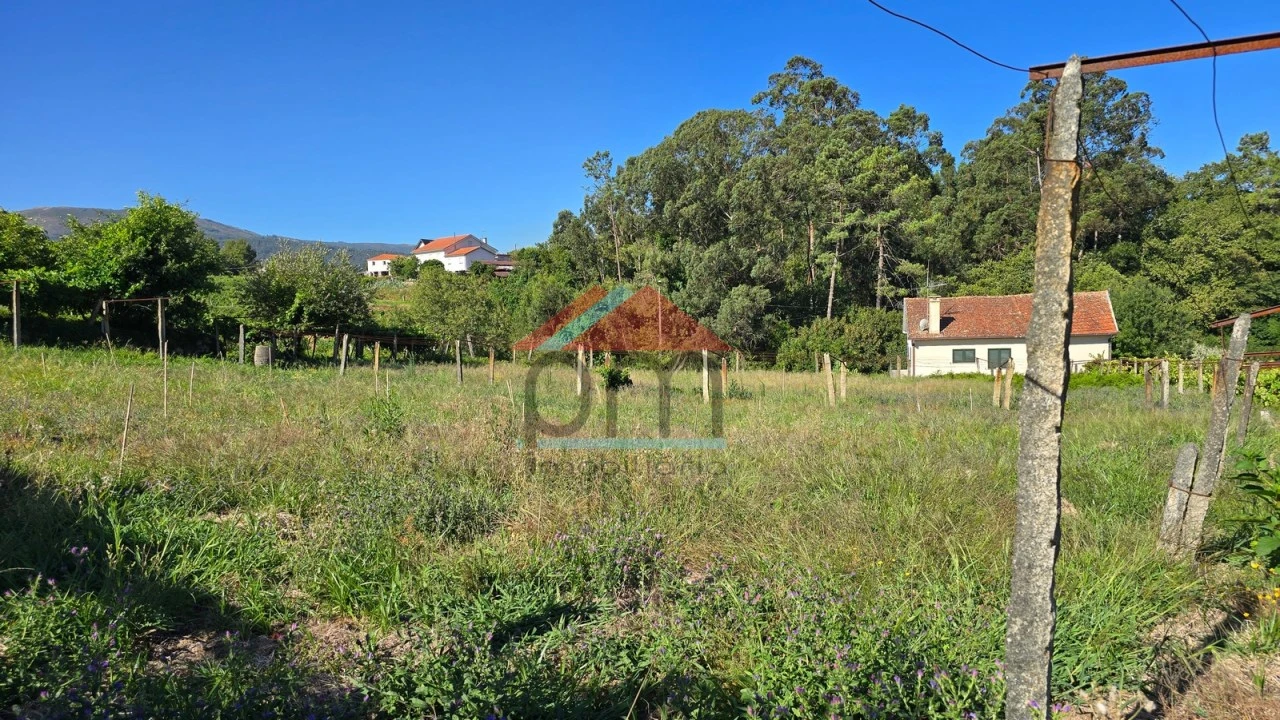 Moradia T2 para Venda em Vila e Roussas Foto 23