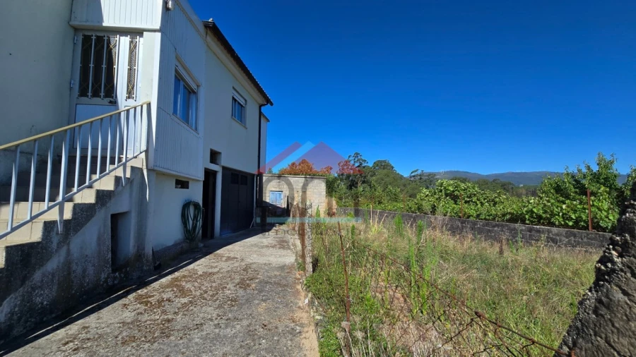 Moradia T2 para Venda em Vila e Roussas Foto 9