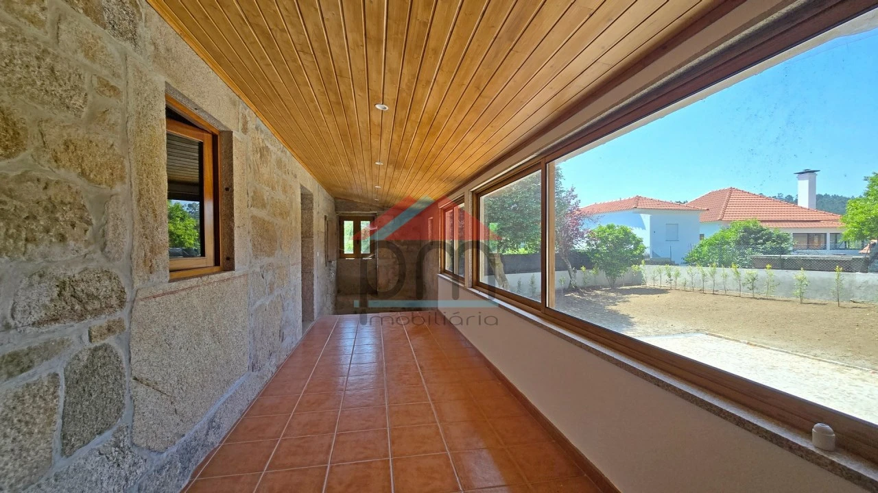 Moradia T2 para Venda em Cossourado e Linhares Foto 11