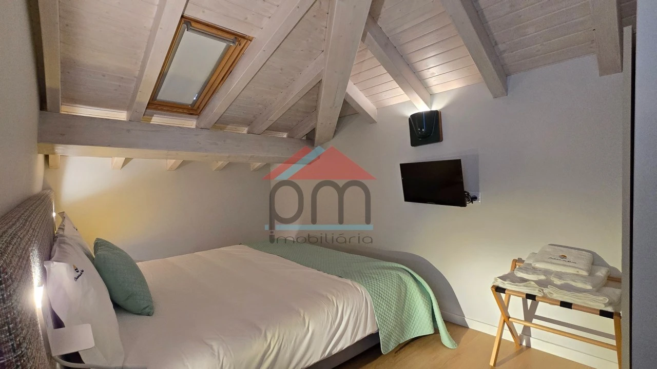 Moradia T10 para Venda em Vila Praia de Ancora Foto 20