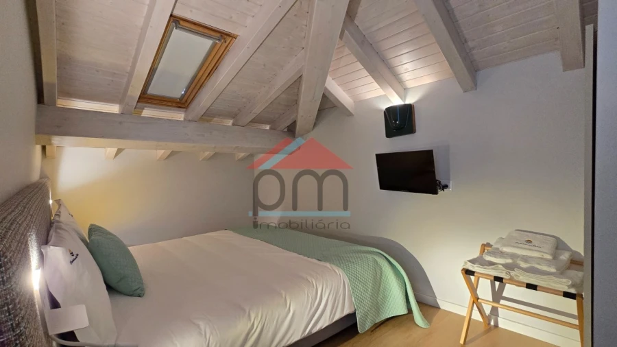 Moradia T10 para Venda em Vila Praia de Ancora Foto 20