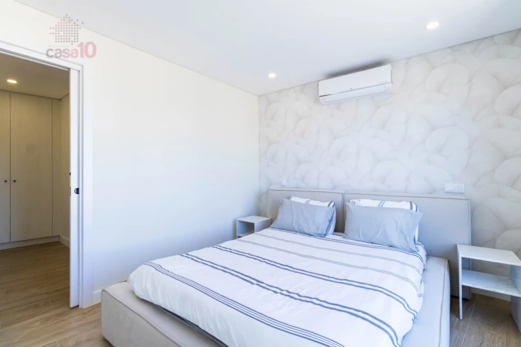 Apartamento T4 para Venda em Almancil Foto 10