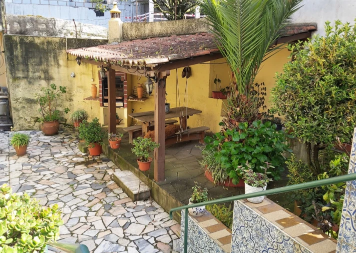 Moradia T5 para Venda em Paranhos