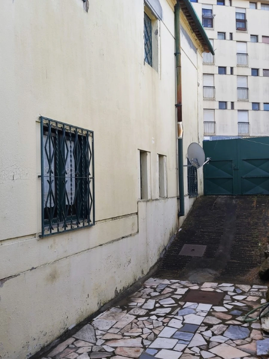 Moradia T5 para Venda em Paranhos Foto 16