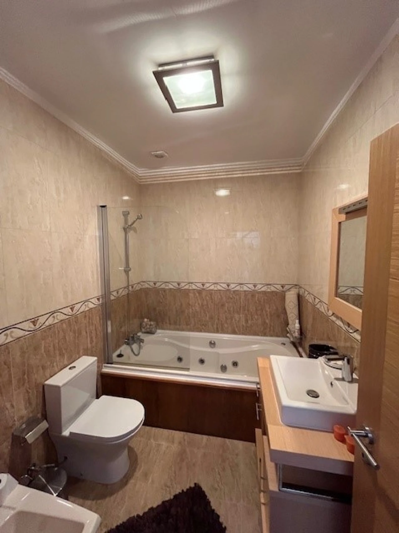 Moradia T5 para Venda em Darque Foto 12