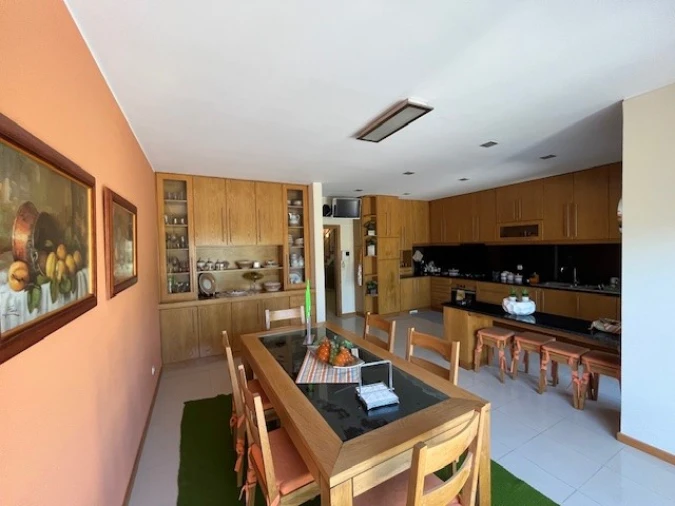 Moradia T5 para Venda em Darque Foto 2