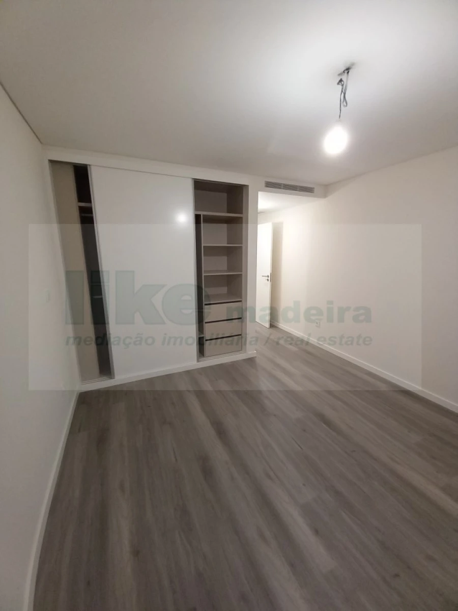 Apartamento T2 para Venda em Funchal (Se) Foto 11