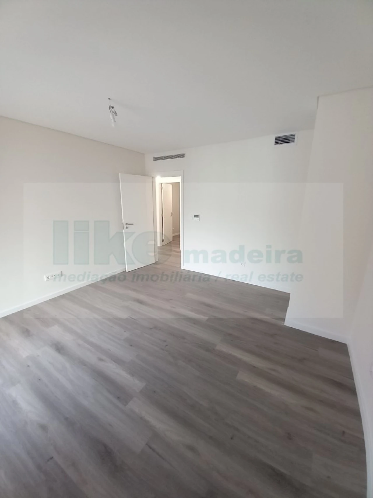 Apartamento T3 para Venda em Funchal (Se) Foto 8