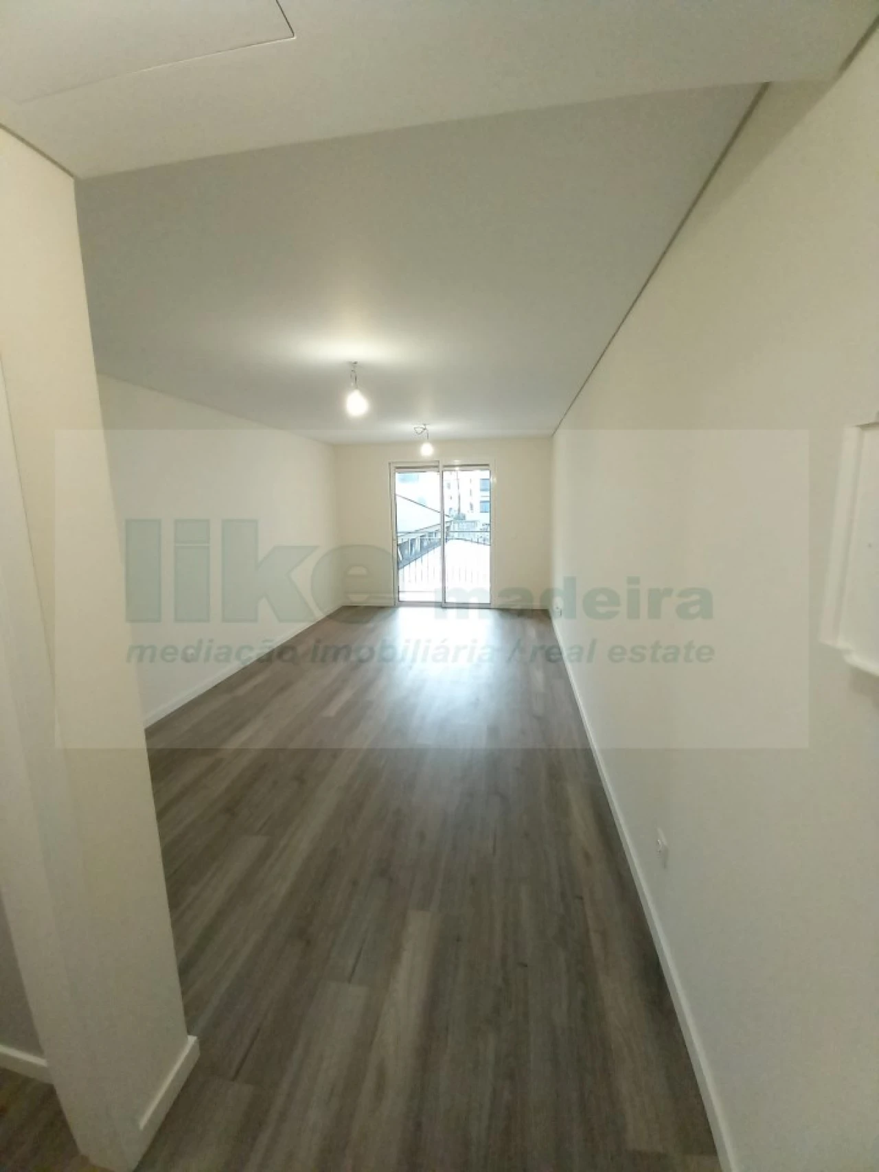Apartamento T2 para Venda em Funchal (Se) Foto 2