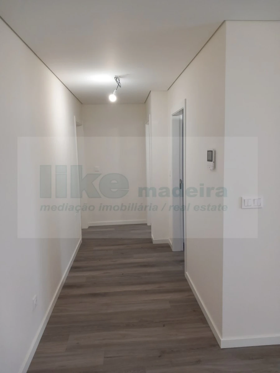 Apartamento T2 para Venda em Funchal (Se) Foto 4