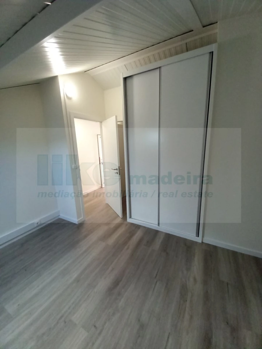 Apartamento T2 para Venda em Funchal (Se) Foto 17