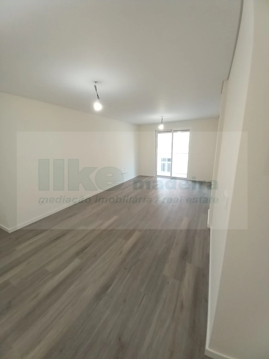 Apartamento T2 para Venda em Funchal (Se) Foto 2