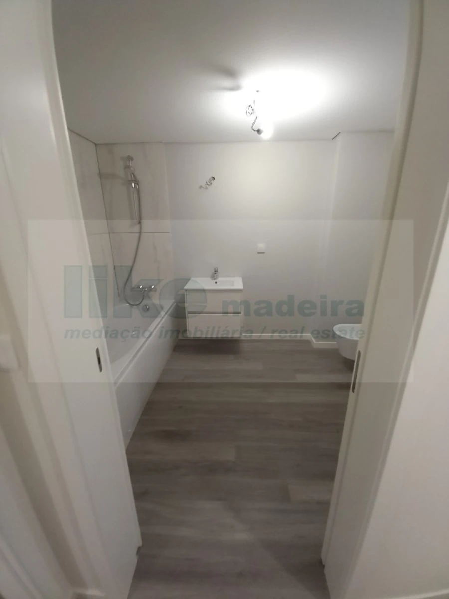 Apartamento T2 para Venda em Funchal (Se) Foto 7