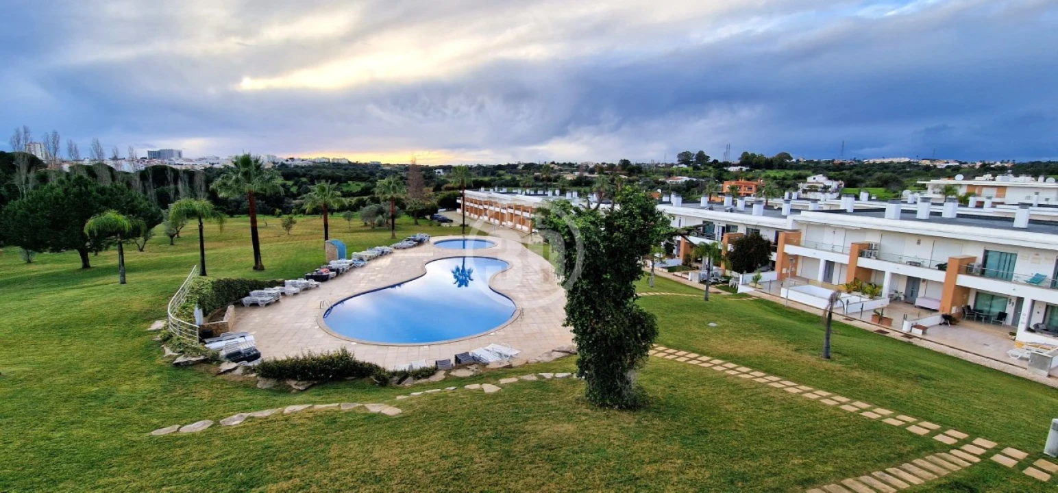 Moradia T2 para Venda em Albufeira e Olhos de Água Foto 25