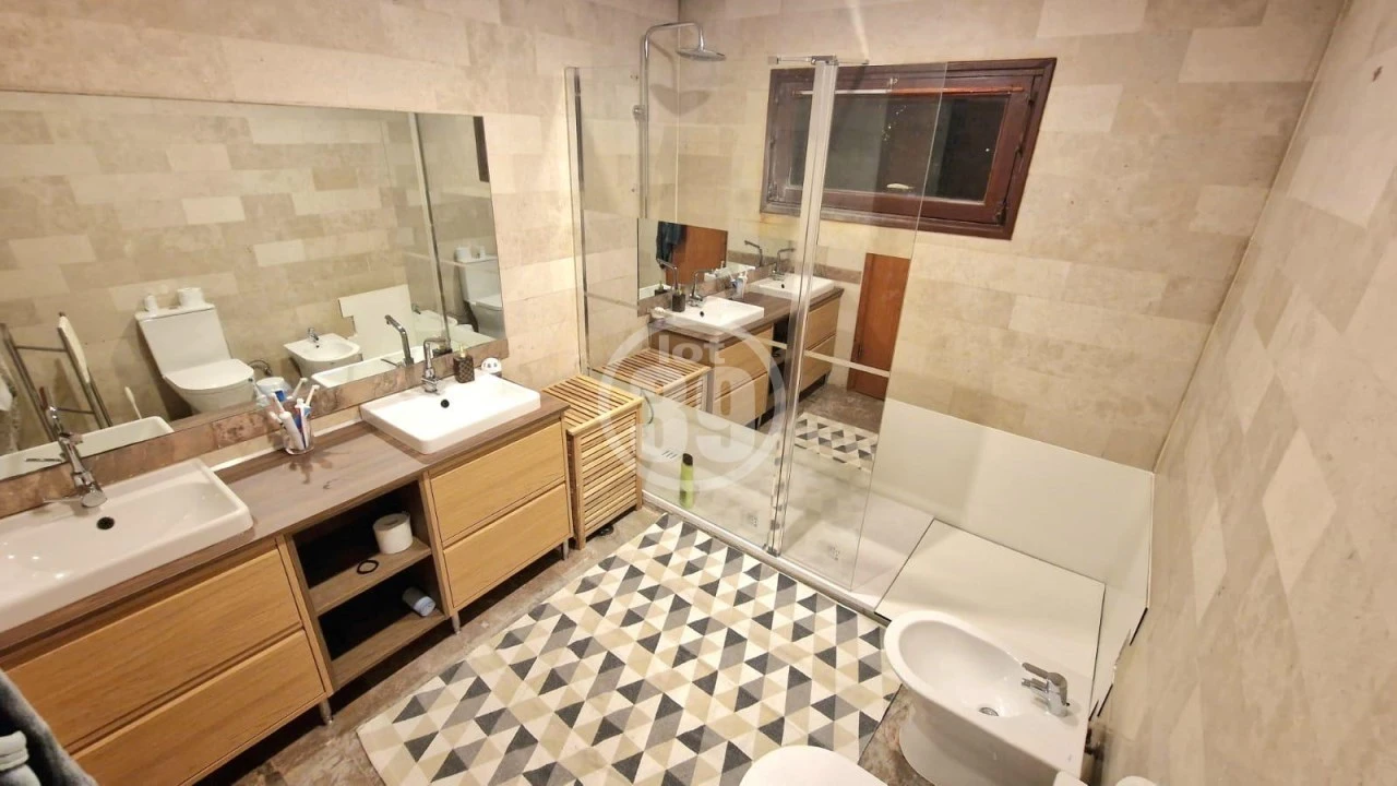 Moradia T5 para Venda em Santa Maria e São Miguel, São Martinho, São Pedro Penaferrim Foto 5