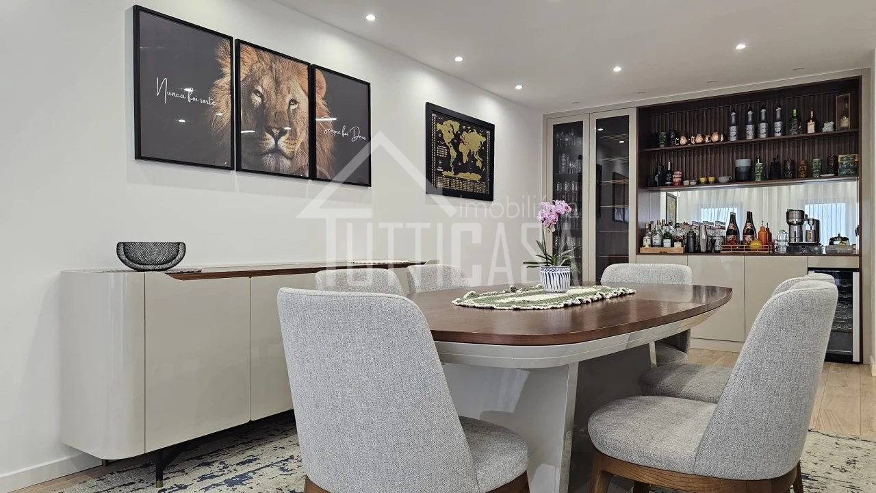 Apartamento T4 para Venda em Malveira e São Miguel de Alcainça Foto 7