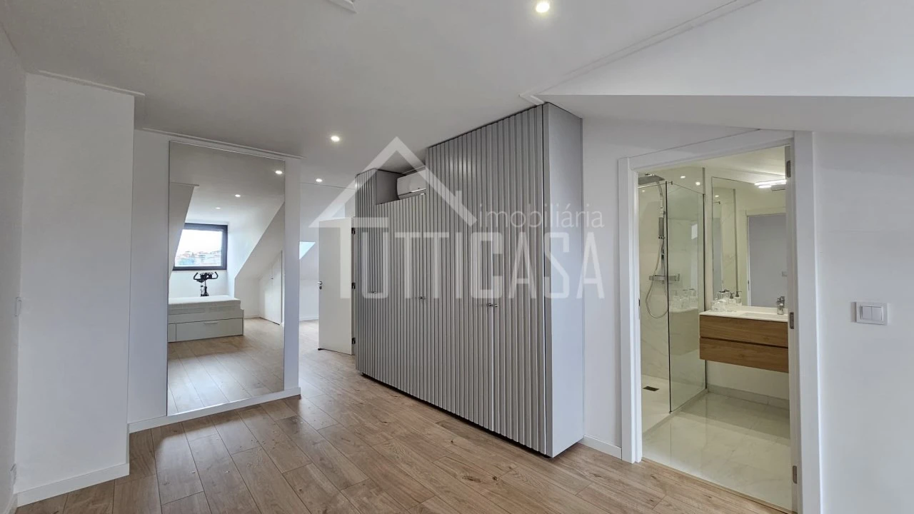 Apartamento T4 para Venda em Malveira e São Miguel de Alcainça Foto 43