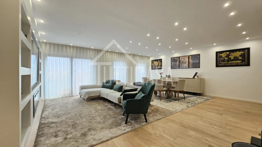 Apartamento T4 para Venda em Malveira e São Miguel de Alcainça Foto 10