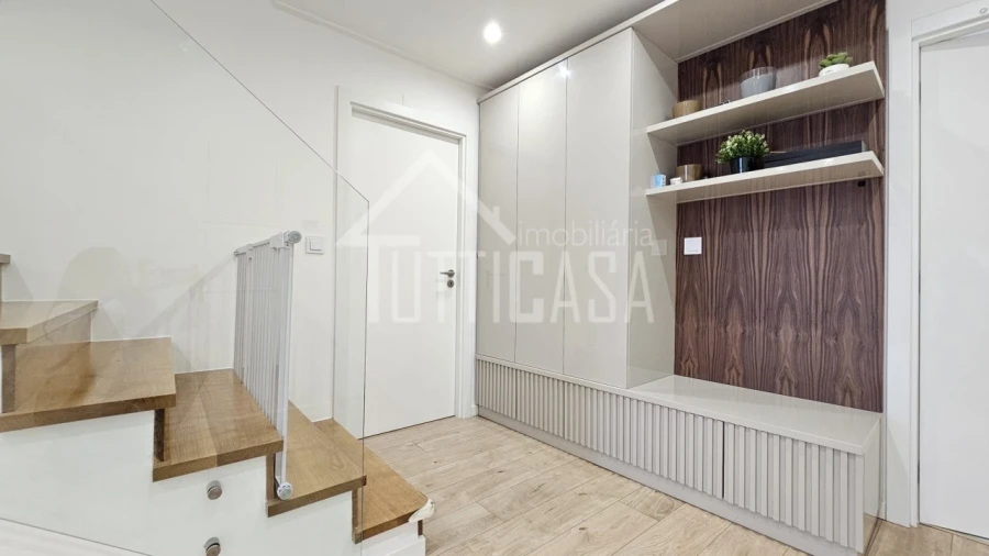 Apartamento T4 para Venda em Malveira e São Miguel de Alcainça Foto 14