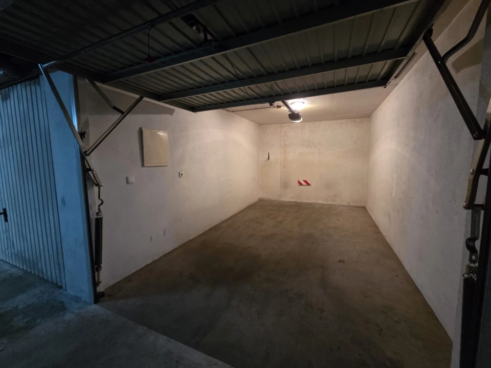 Garagem para Arrendamento em Alto do Seixalinho, Santo André e Verderena Foto 2