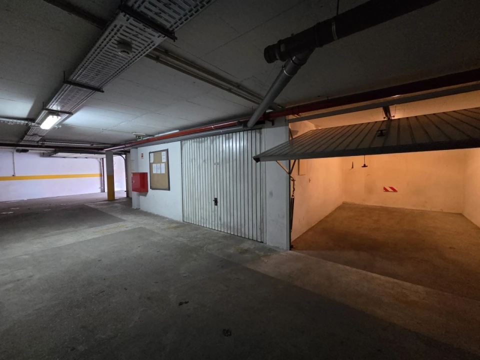 Garagem para Arrendamento em Alto do Seixalinho, Santo André e Verderena Foto 10