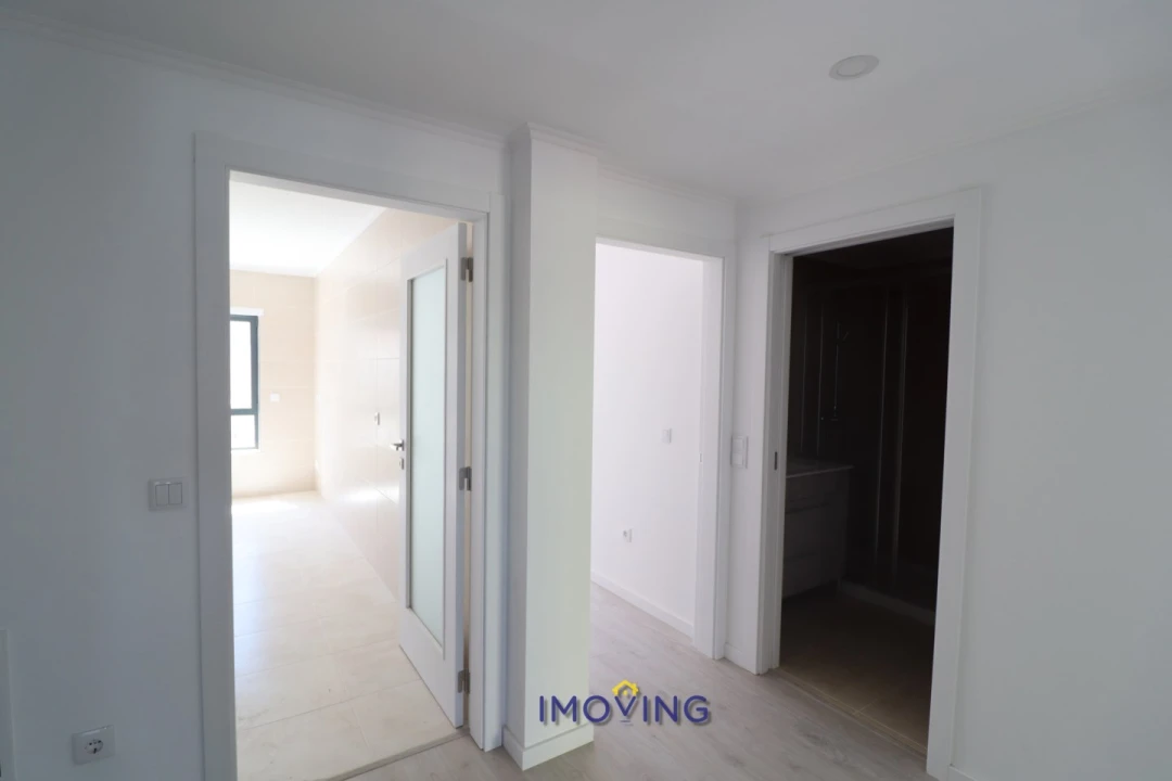 Apartamento T2 para Venda em Barreiro e Lavradio Foto 6