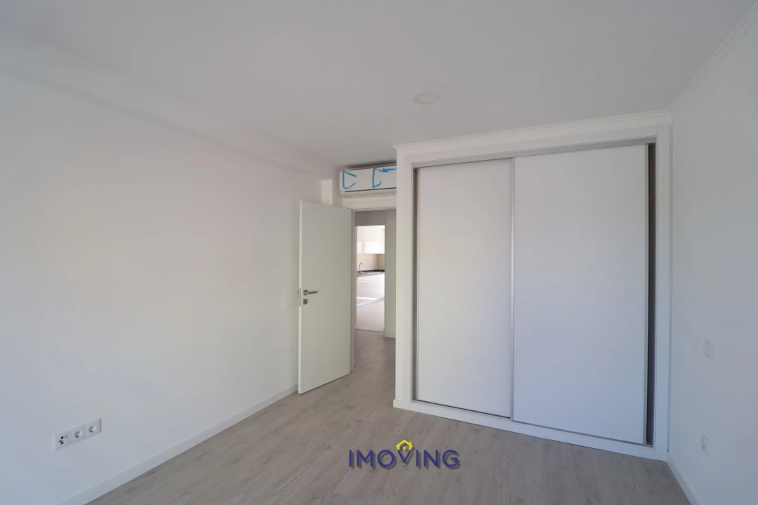 Apartamento T2 para Venda em Barreiro e Lavradio Foto 15